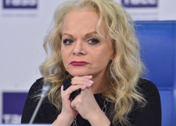 Долина продолжает проживать в квартире Лурье даже после решения Верховного суда о выселении