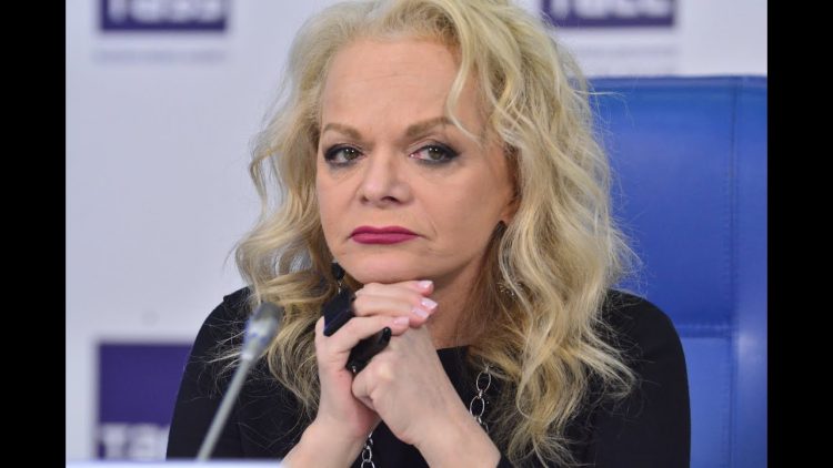 Долина продолжает проживать в квартире Лурье даже после решения Верховного суда о выселении