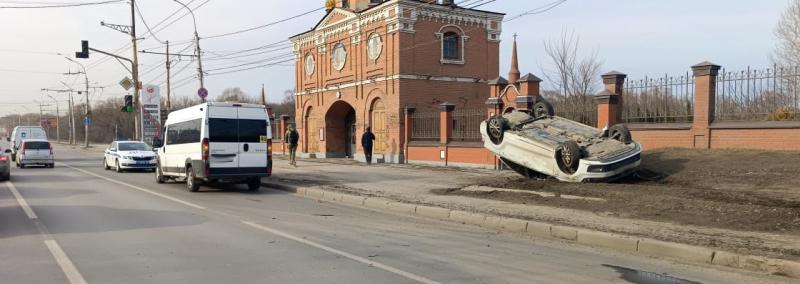 В ДТП около рязанского ТД "Барс" пострадала 14-летняя пассажирка