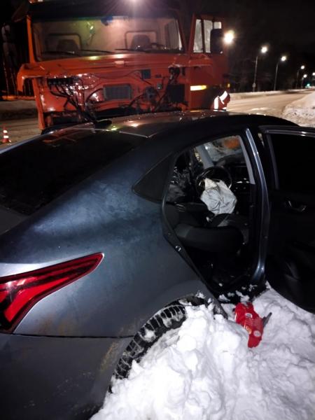 На Куйбышевском шоссе водитель грузовика устроил массовое ДТП