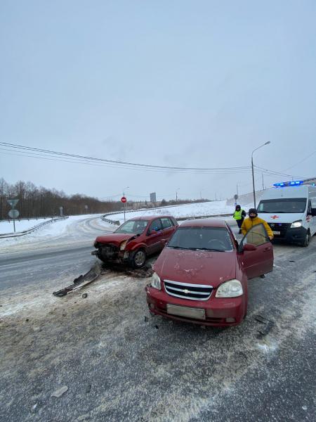 Рязанское УМВД опубликовало снимки с места ДТП, в котором пострадал 9-летний ребенок