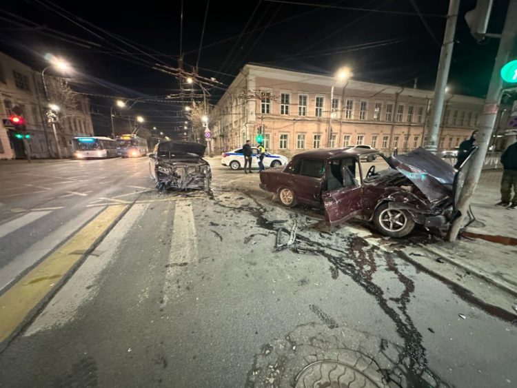 Полицейские прокомментировали ДТП, произошедшее около рязанской филармонии