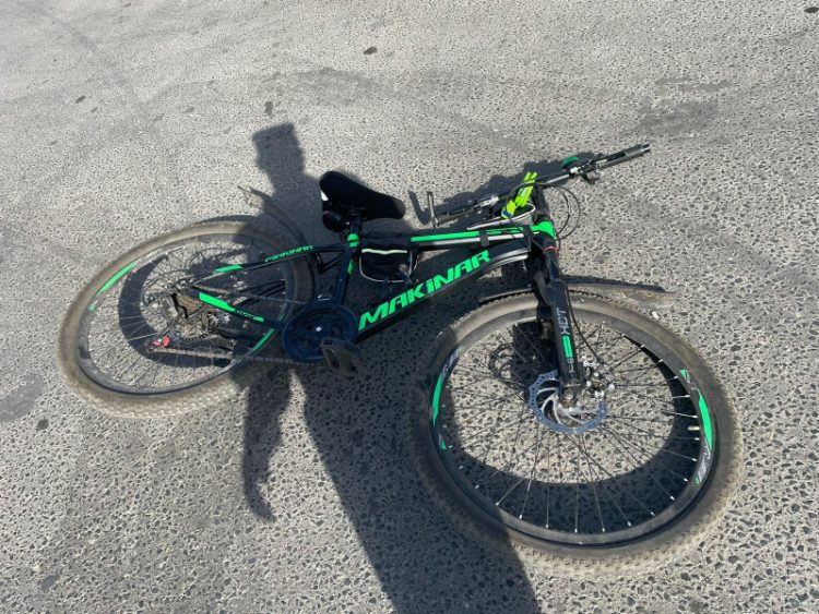 На улице Спортивной 38-летний водитель на "Skoda Octavia" сбил 24-летнюю велосипедистку