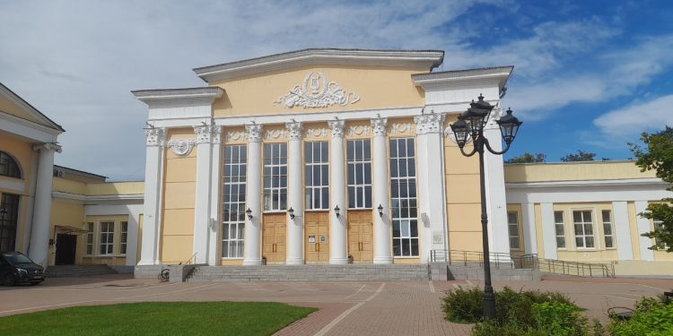 Кресла в зрительном зале Рязанской филармонии обновят в 2026 году