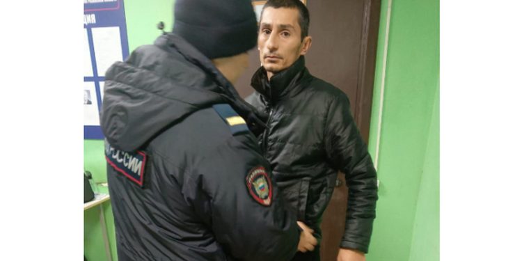 Рязанские полицейские выдворили из России 2 ранее судимых мигрантов Рязанские полицейские выдворили из России 2 ранее судимых мигрантов