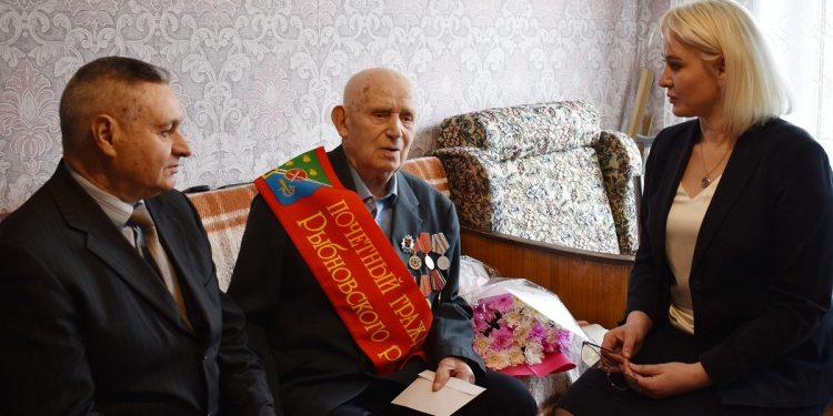 В Рыбновском районе на дома фронтовиков установили именные таблички