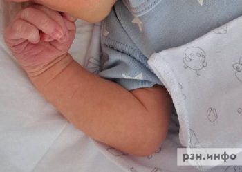 Оба родителя могут оформить отпуск при рождении двойни