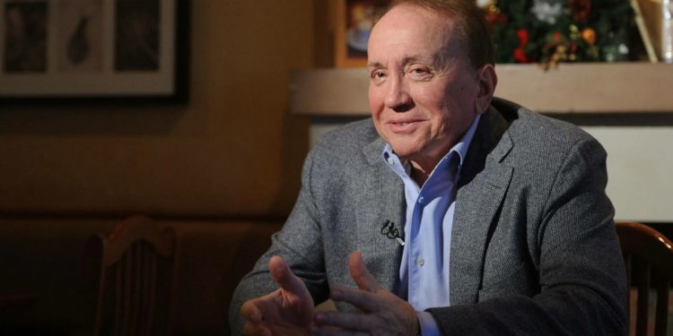 Умер руководитель и бессменный ведущий КВН Александр Масляков