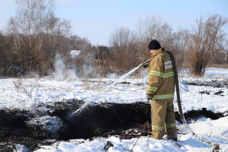 Жители рязанского Скопина пожаловались Ромодину на горящие торфяники