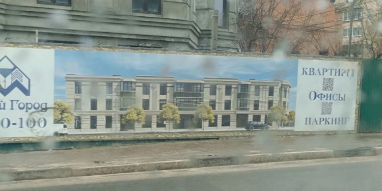 Застройщика заставят снести 2 этажа в построенном ЖК