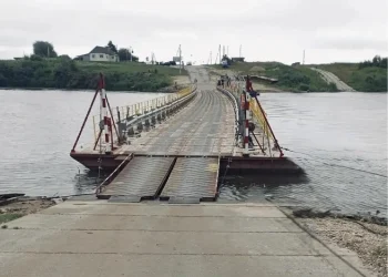 Наплавной мост через Оку закроют на два часа Наплавной мост через Оку закроют на два часа
