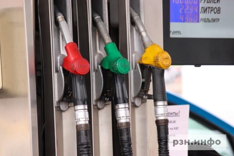 На российских АЗС будут указывать экологический класс топлива