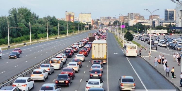 Движение транспорта ограничат на участке Московского шоссе в Рязани