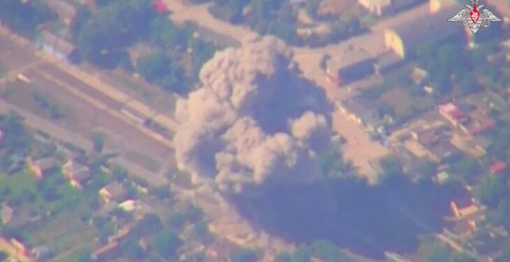 ВС России разбили эшелон с техникой ВСУ