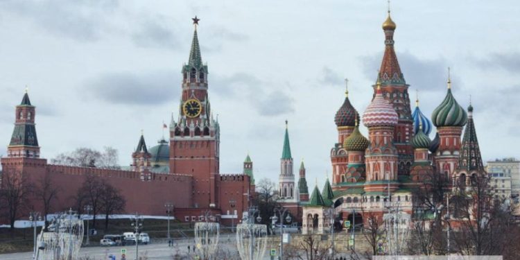 С 1 января 2026 года вступает в силу список новых законов.