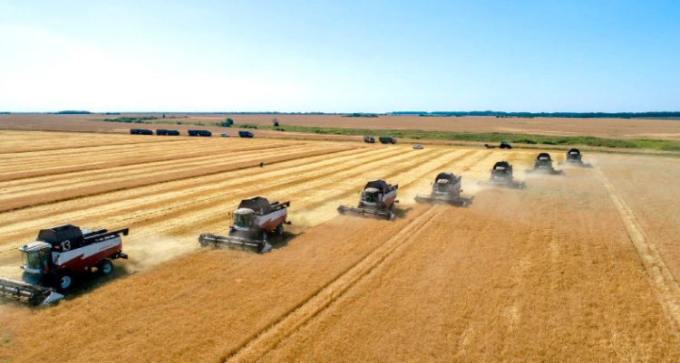 Малков: в Рязанской области уборочная кампания идет высокими темпами