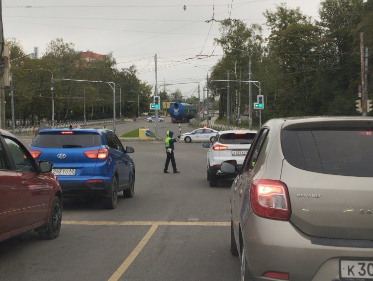 12 августа на проезде Шабулина перекрыли движение транспорта