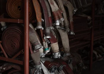 Мужчина поджег здание в Рязани ночью