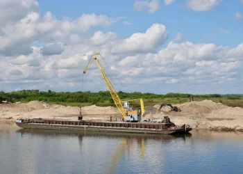 Четверть нового моста через Оку уже готова