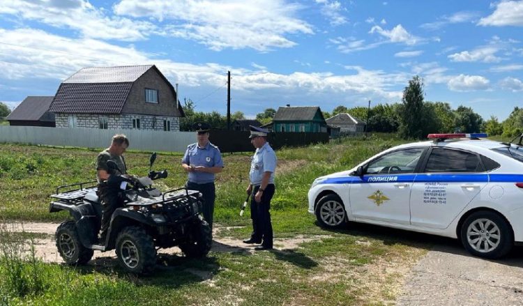 Под Рязанью полиция остановила подростка, управлявшего мотовездеходом