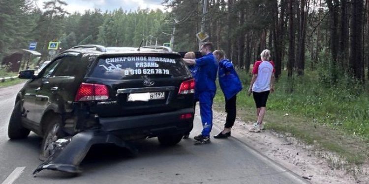 В Рязани на Солотчинском шоссе столкнулись две легковушки