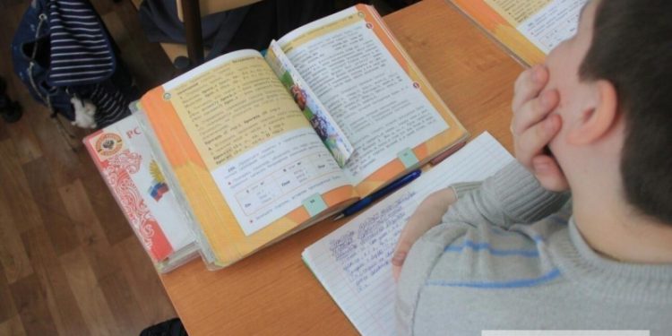 Школы России введут оценку поведения в 2027 году Школы России введут оценку поведения в 2027 году