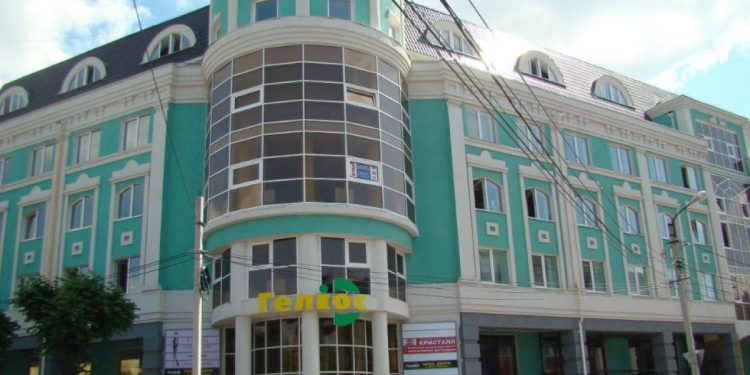 3 июля на улице Право-Лыбедской эвакуировали офисное здание 3 июля на улице Право-Лыбедской эвакуировали офисное здание