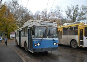 Рязанцы пожаловались Артемову на несоблюдение расписания троллейбусов №16 Рязанцы пожаловались Артемову на несоблюдение расписания троллейбусов №16