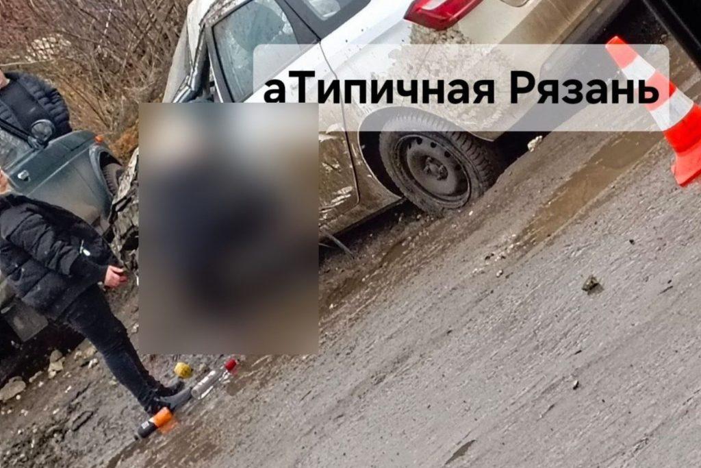 В Сети появились жуткие снимки с места смертельного ДТП в рязанском Скопине