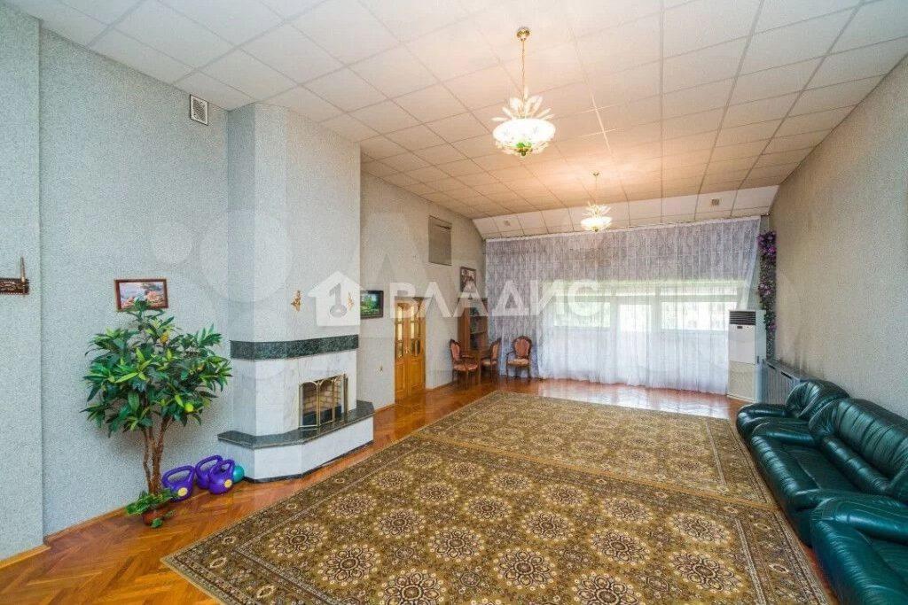 В Рязани на продажу выставили трехэтажный дом за 110 миллионов рублей