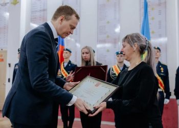 Погибшему на СВО рязанцу Дмитрию Абузьярову посмертно присвоена награда "Золотая звезда" Погибшему на СВО рязанцу Дмитрию Абузьярову посмертно присвоена награда «Золотая звезда»