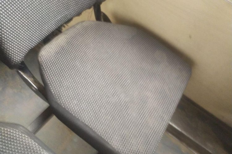 Рязанцы сообщили о грязных сидениях в междугороднем автобусе "Мурмино-Казарь"