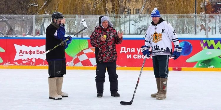 Турнир по хоккею в валенках состоялся в Рязани