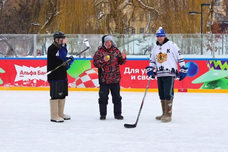 Турнир по хоккею в валенках состоялся в Рязани