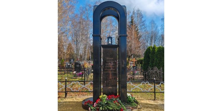 В поселке Лесной Шиловского района открыли памятник жертвам ЧП, которое произошло в 2021 году В поселке Лесной Шиловского района открыли памятник жертвам ЧП, которое произошло в 2021 году