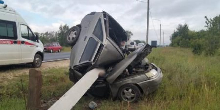 В ДТП в Шацком районе погибла 41-летняя женщина-водитель В ДТП в Шацком районе погибла 41-летняя женщина-водитель