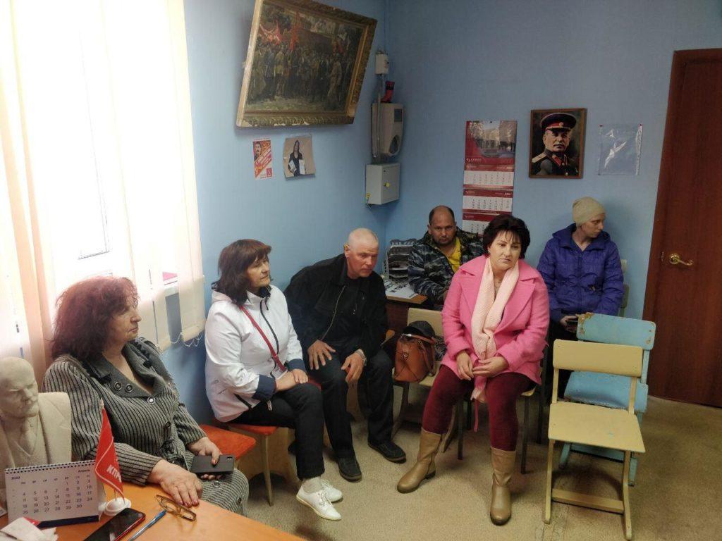 Депутат ГД Исаков и лидер рязанских коммунистов Сидоров встретились с жителями Спасска