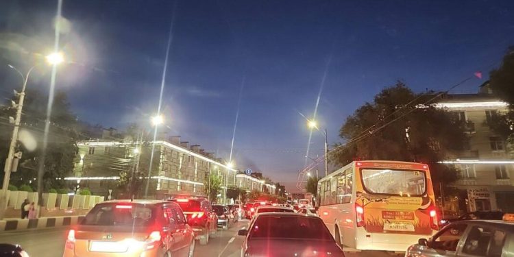 В центре Рязани из-за ДТП скопилась огромная пробка