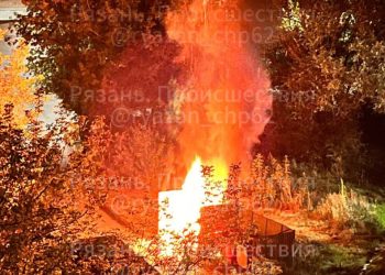 В ночь на 26 августа на улице Новаторов загорелся мусорный бак