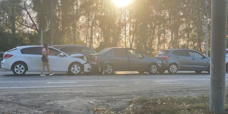 На въезде в Рязань образовалась огромная пробка из-за ДТП