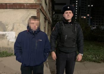 На улице Попова полиция задержала 34-летнего мужчину с наркотиками