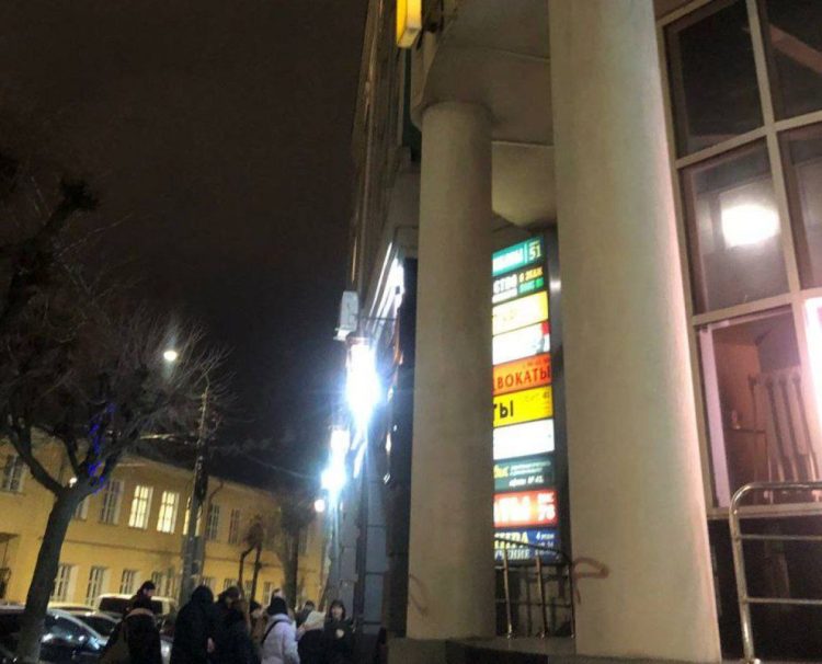 На улице Право-Лыбедской в Рязани из здания офиса эвакуировали посетителей и сотрудников