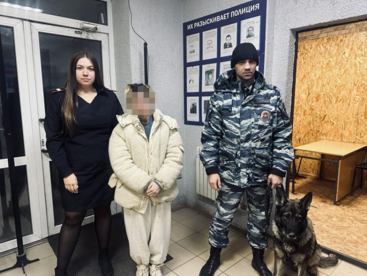 На рязанской площади Свободы задержали 22-летнюю девушку с наркотиками