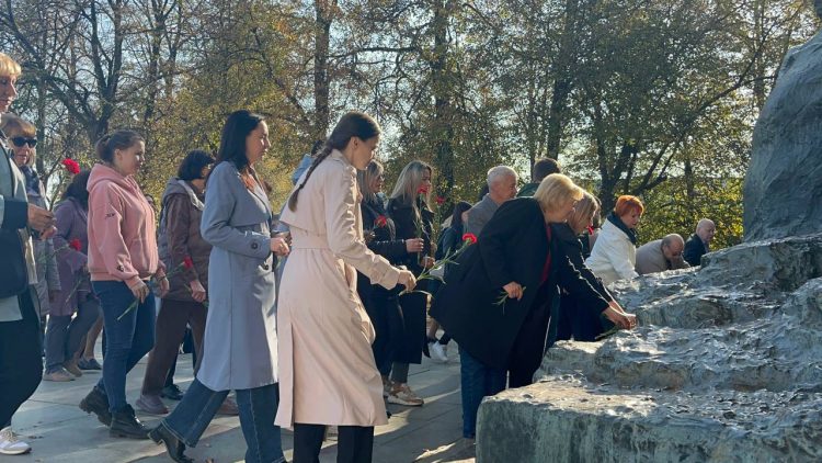 В Рязани прошел поэтический митинг, посвященный 129-летию со дня рождения Сергея Есенина