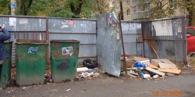 Госжилинспекция назвала 5 УК, допустивших нарушения в содержании придомовых территорий