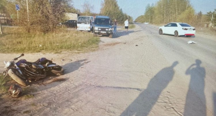 В рязанском Касимове 26-летняя женщина-водитель сбила 20-летнего мотоциклиста