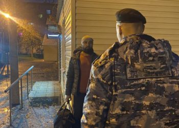 Рязанские полицейские выдворили из России 7 мигрантов-нарушителей