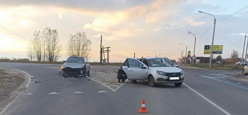 В ДТП в Спасском районе пострадали два человека