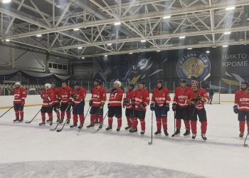 Достойный старт рязанской хоккейной команды КПРФ в 15 сезоне НХЛ Достойный старт рязанской хоккейной команды КПРФ в 15 сезоне НХЛ