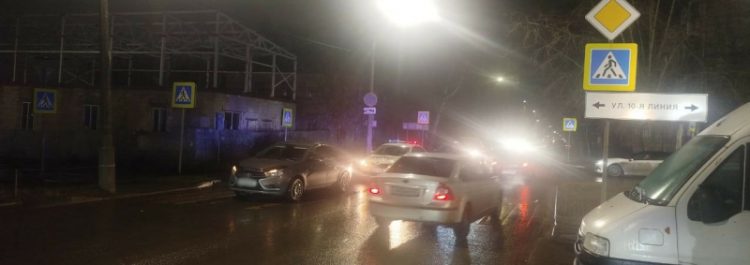 На улице Ленинского Комсомола под колеса легковушки угодила 14-летняя школьница